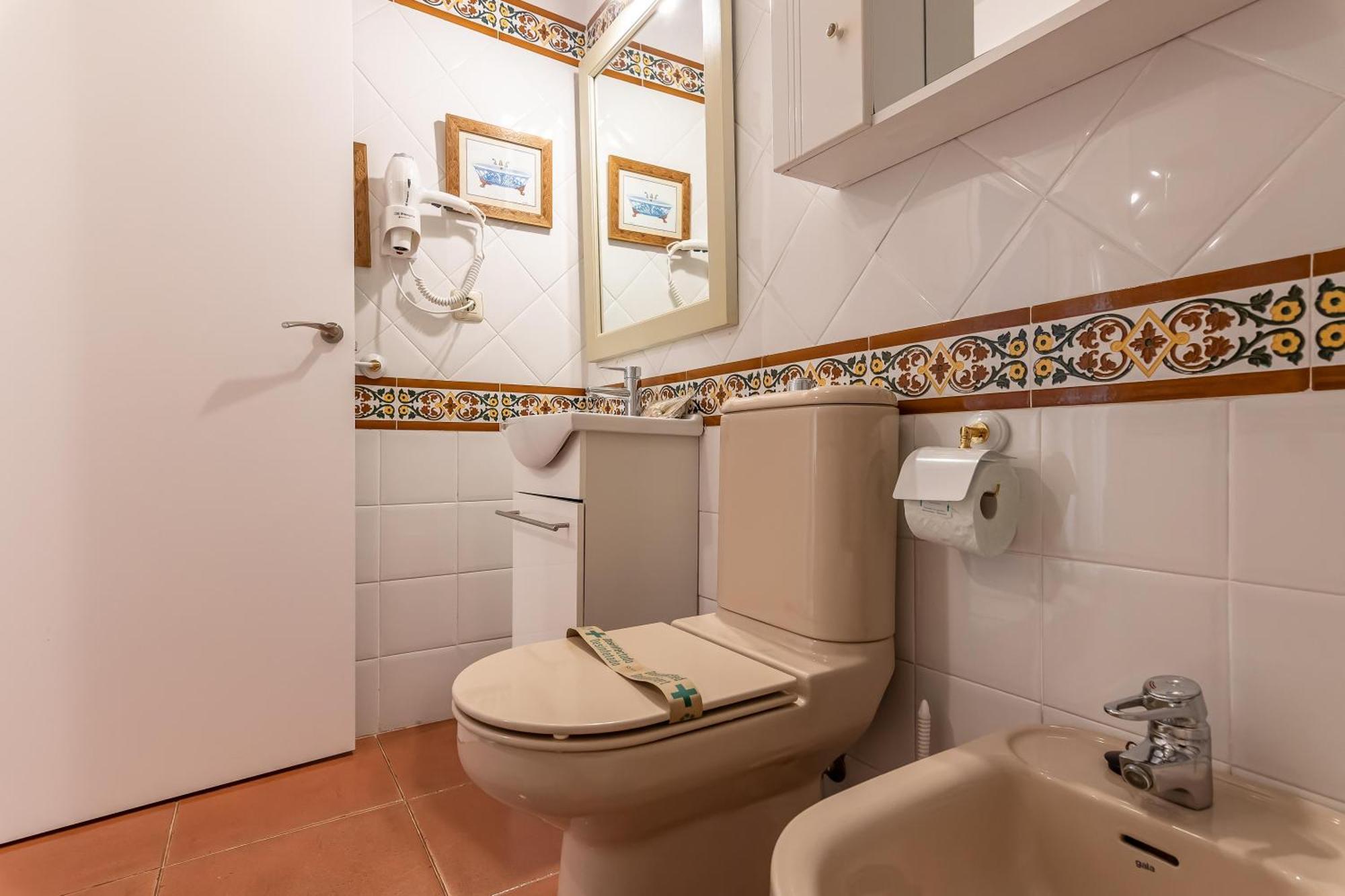 Alcaudon By H Apartment Isla Canela Bilik gambar