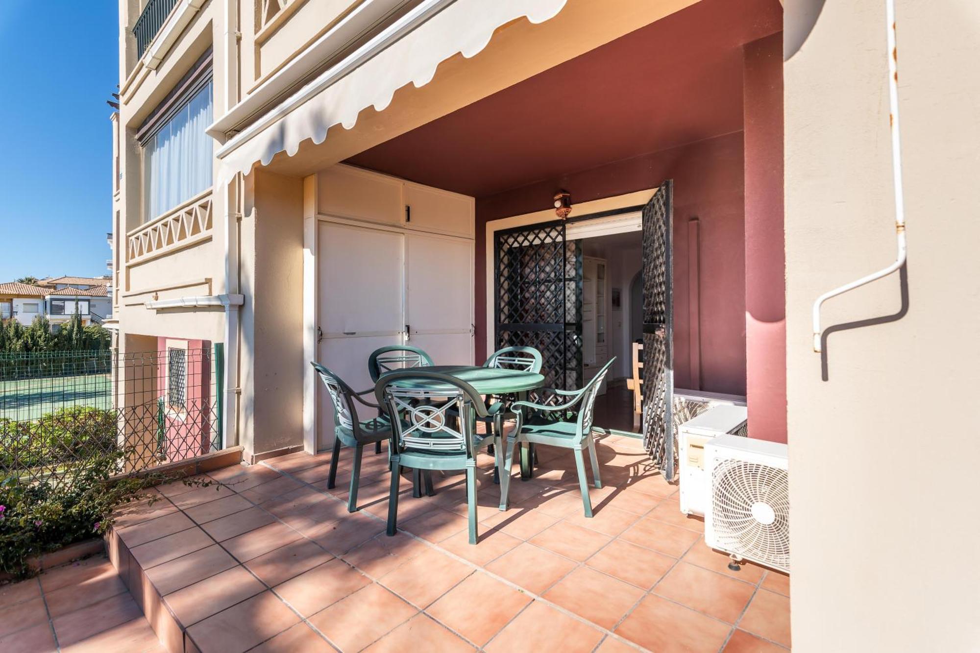 Alcaudon By H Apartment Isla Canela Bilik gambar